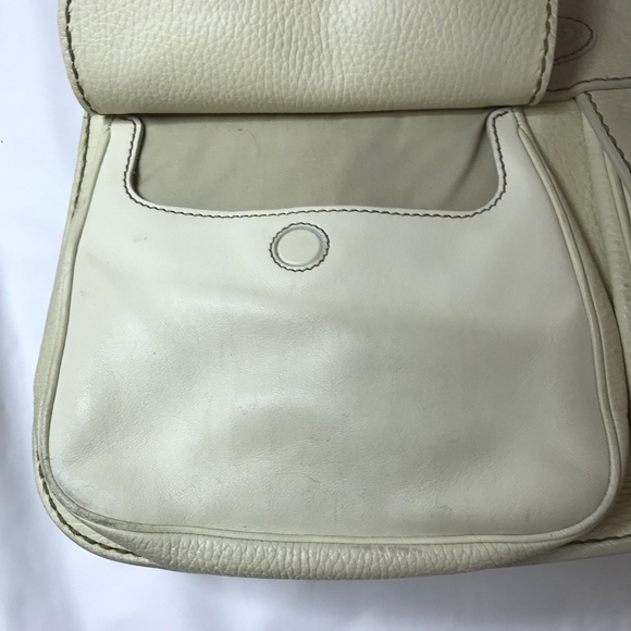 TOD'S Handbag Cream Pebbled Leather Shoulder Bag - Picture 3 of 8